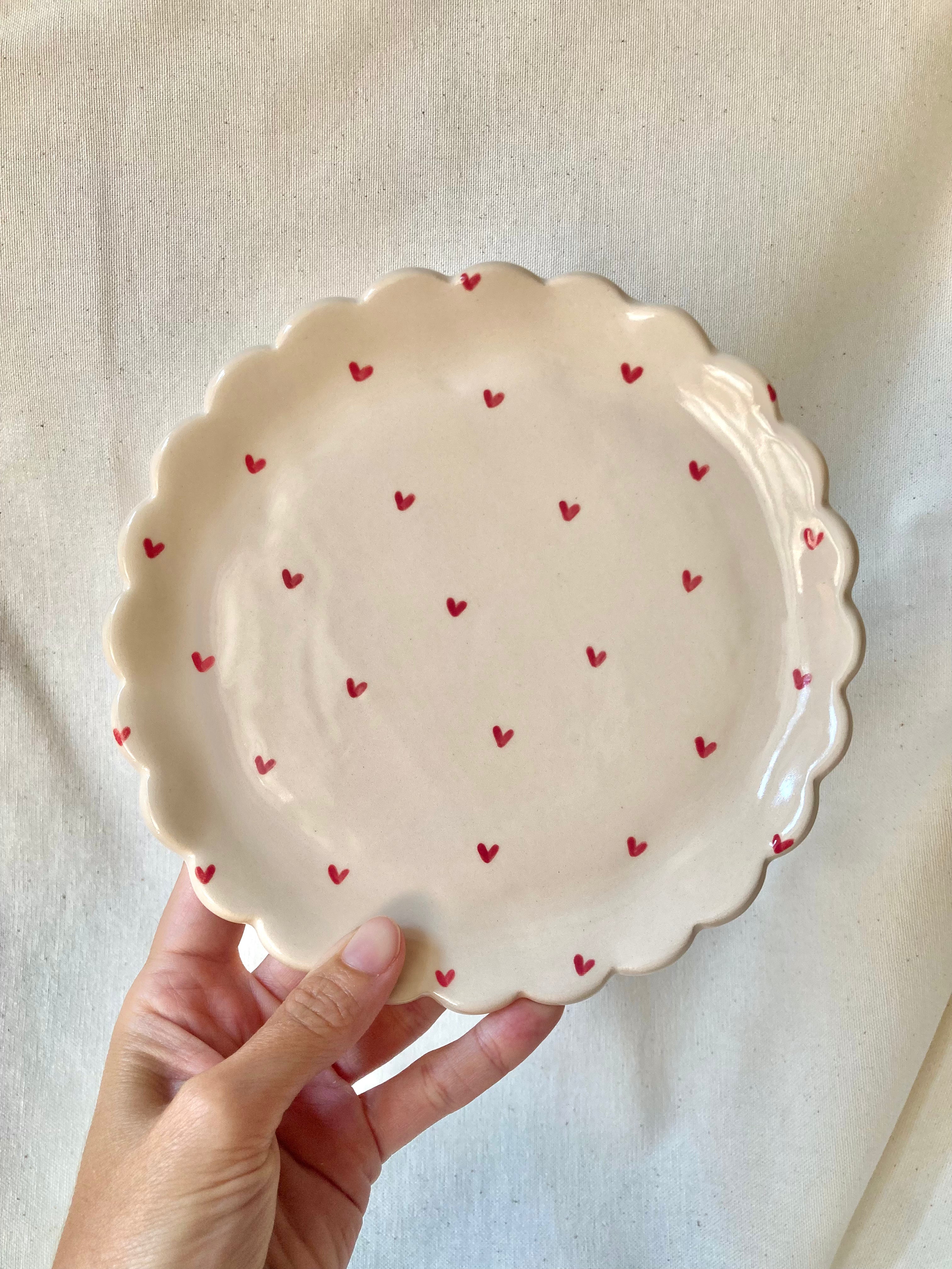 Petite assiette dentelée - Coeurs