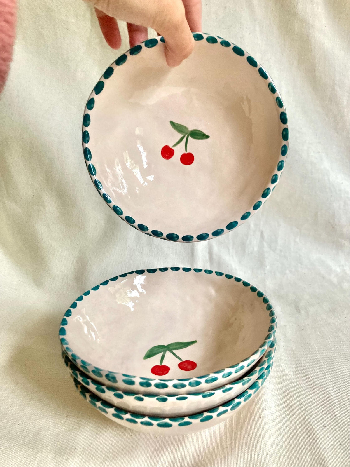 Bol céramique cerise et pois bleus