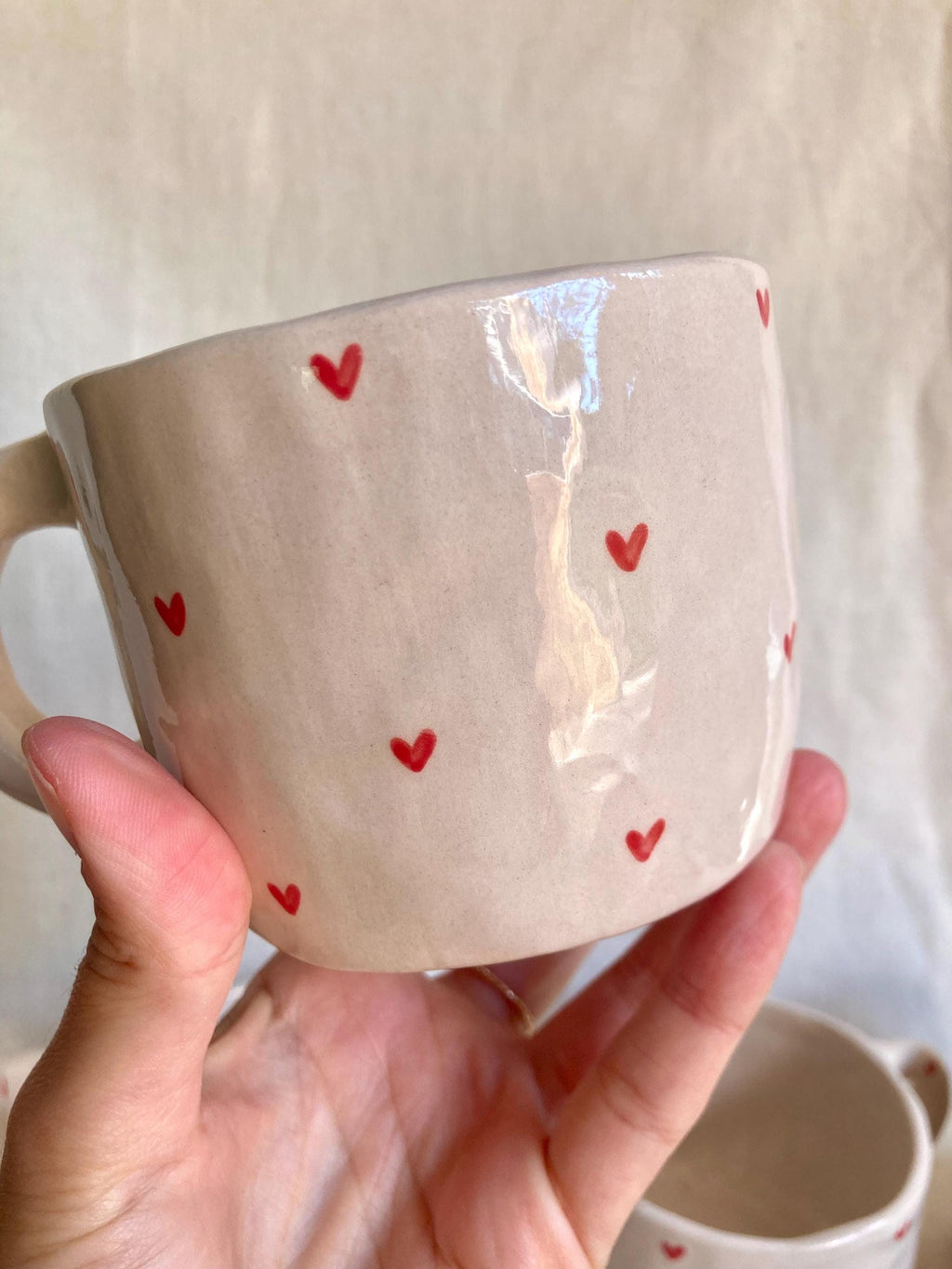 Mug céramique coeurs rouges