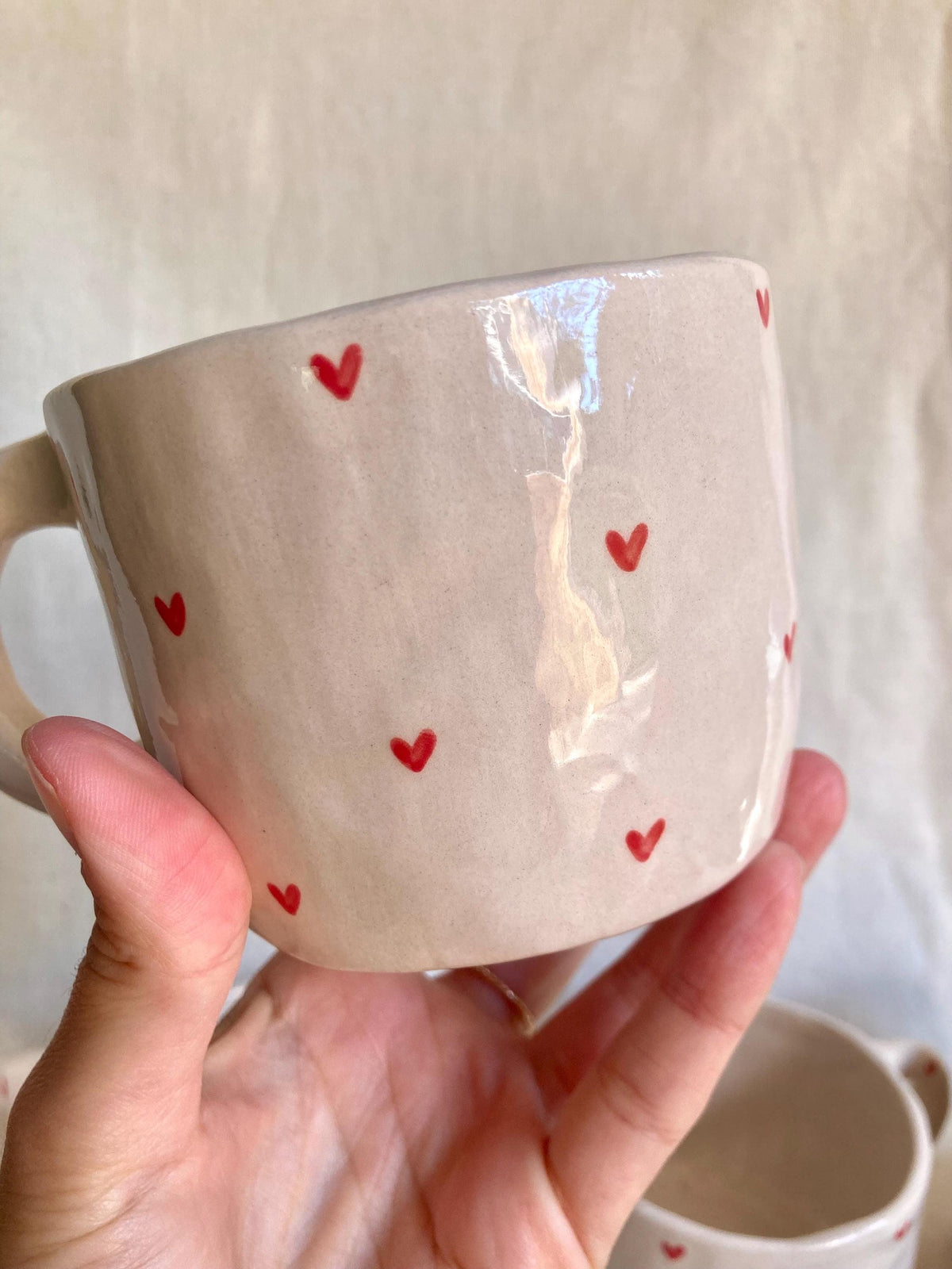 Mug céramique coeurs rouges