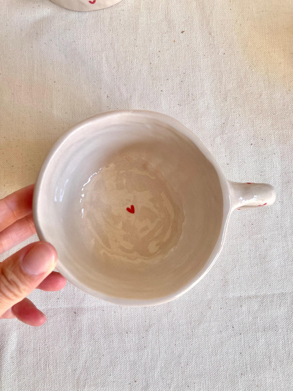 Mug céramique coeurs rouges