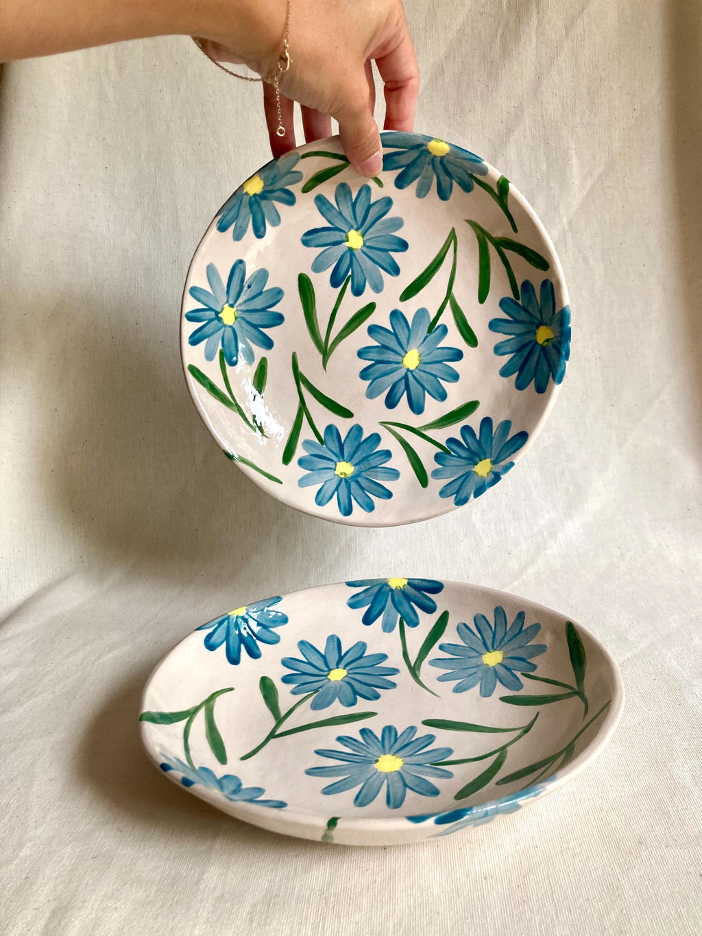 Assiette creuse céramique marguerites bleues