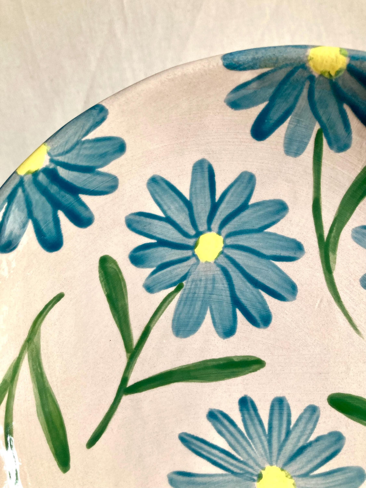 Assiette creuse céramique marguerites bleues