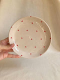 Assiette céramique coeurs rouges