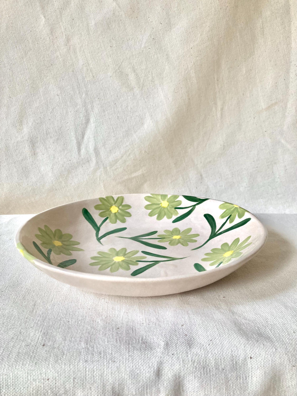 Assiette creuse céramique marguerites vertes