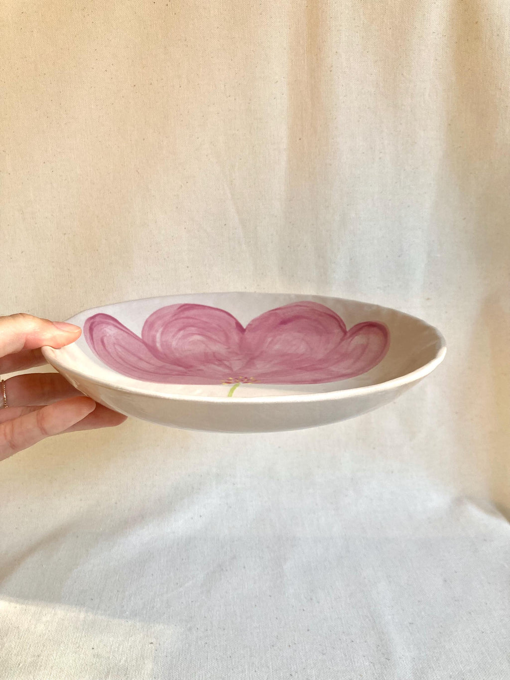 Assiette creuse céramique grande fleur rose