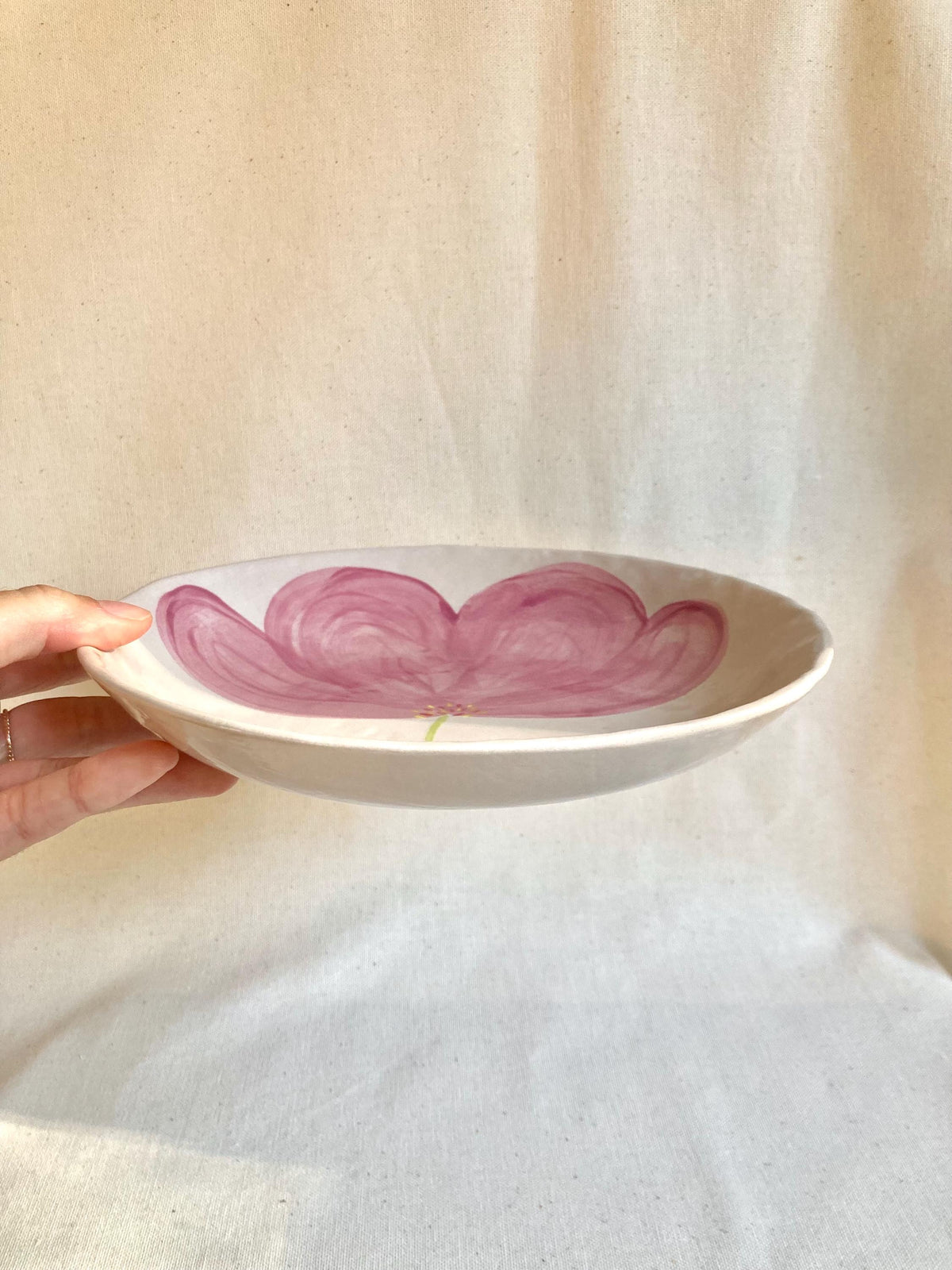 Assiette creuse céramique grande fleur rose