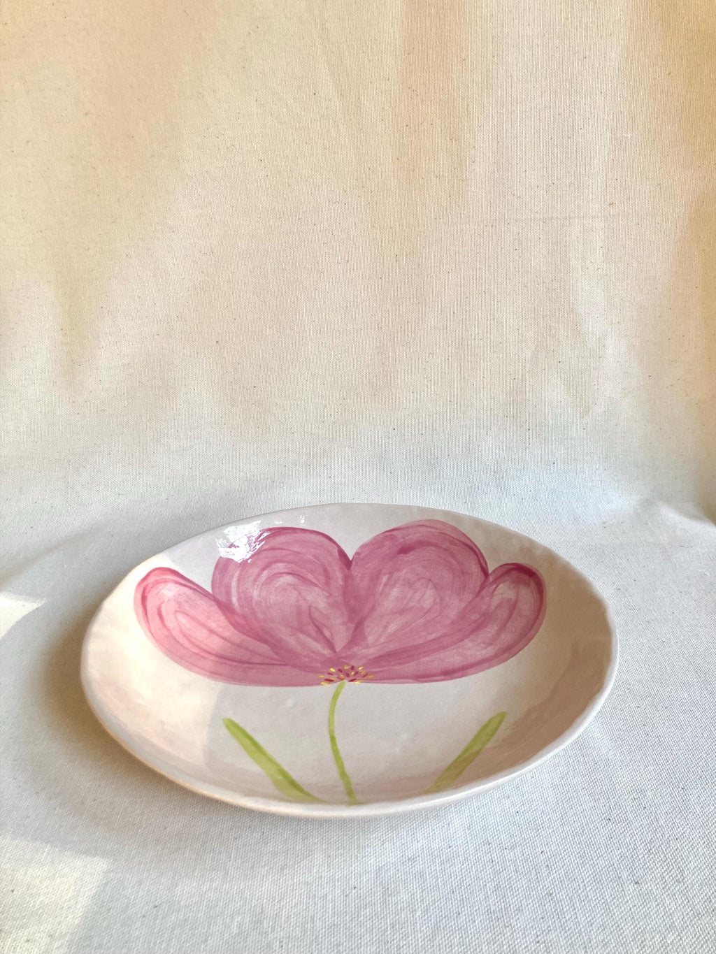 Assiette creuse céramique grande fleur rose