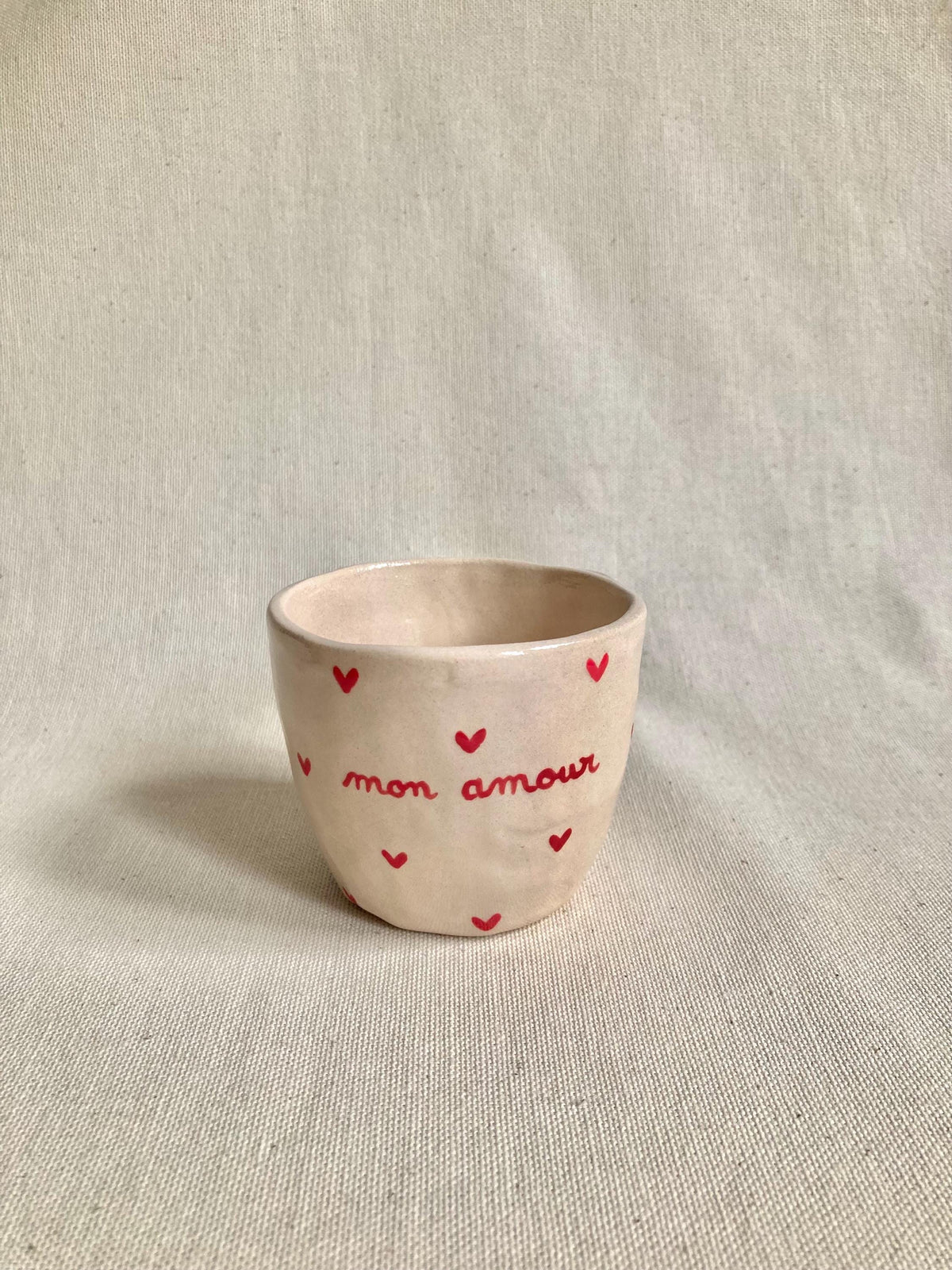 Tasse céramique personnalisée coeurs rouges