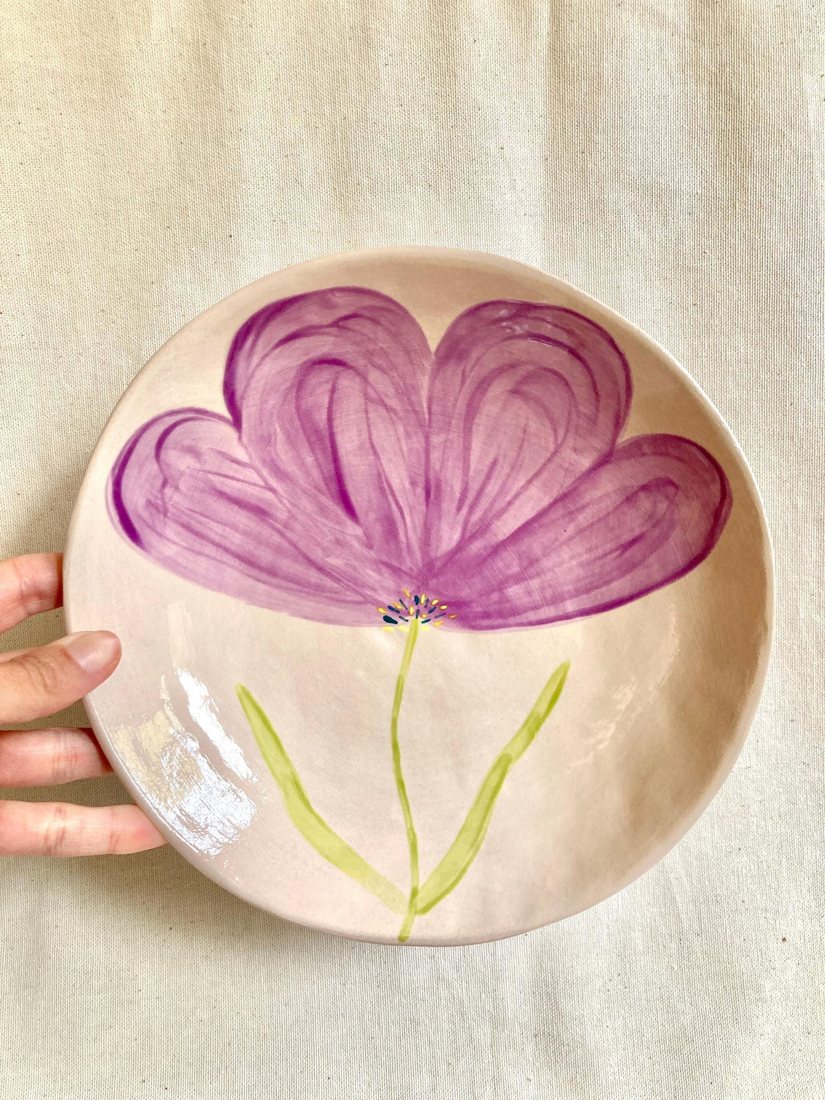 Assiette creuse céramique grande fleur violette