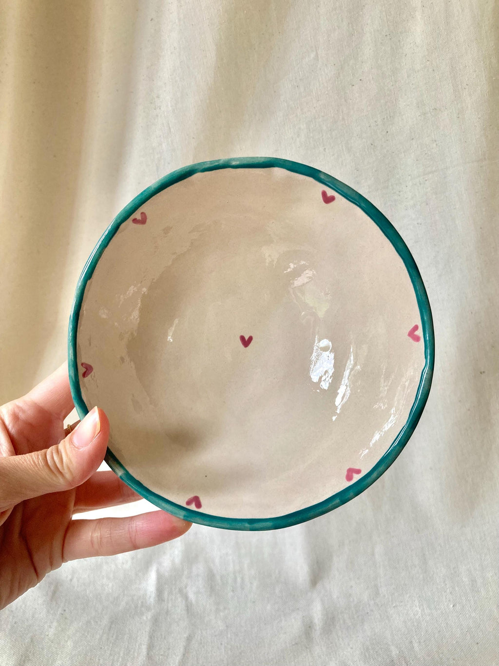 Bol céramique coeurs roses et liseré bleu