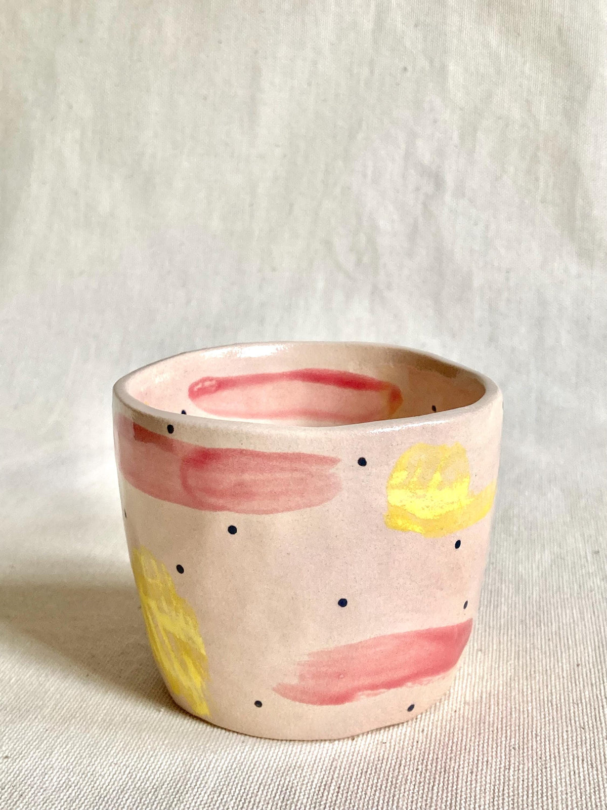 Tasse céramique illustrée rouge et jaune