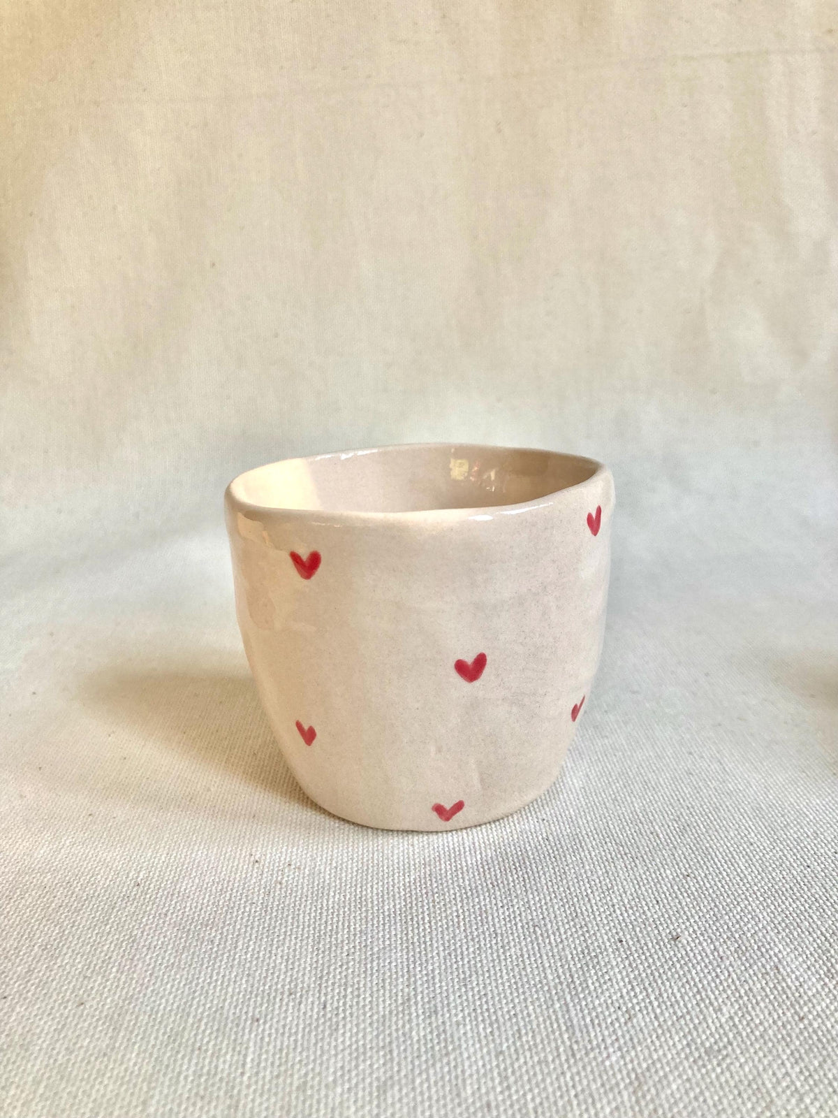 Tasse céramique coeurs rouges