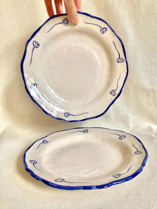 Assiette céramique campagne fleurs bleues
