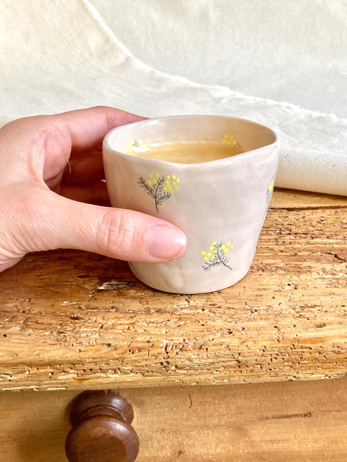 Tasse céramique mimosas