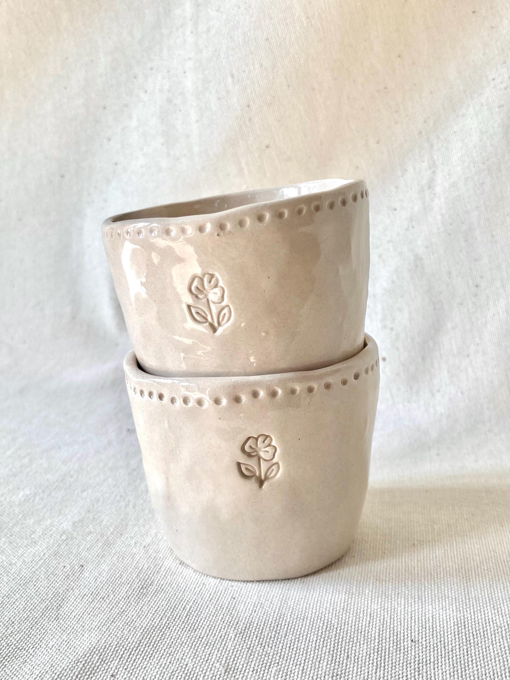 Tasse céramique empreinte fleur
