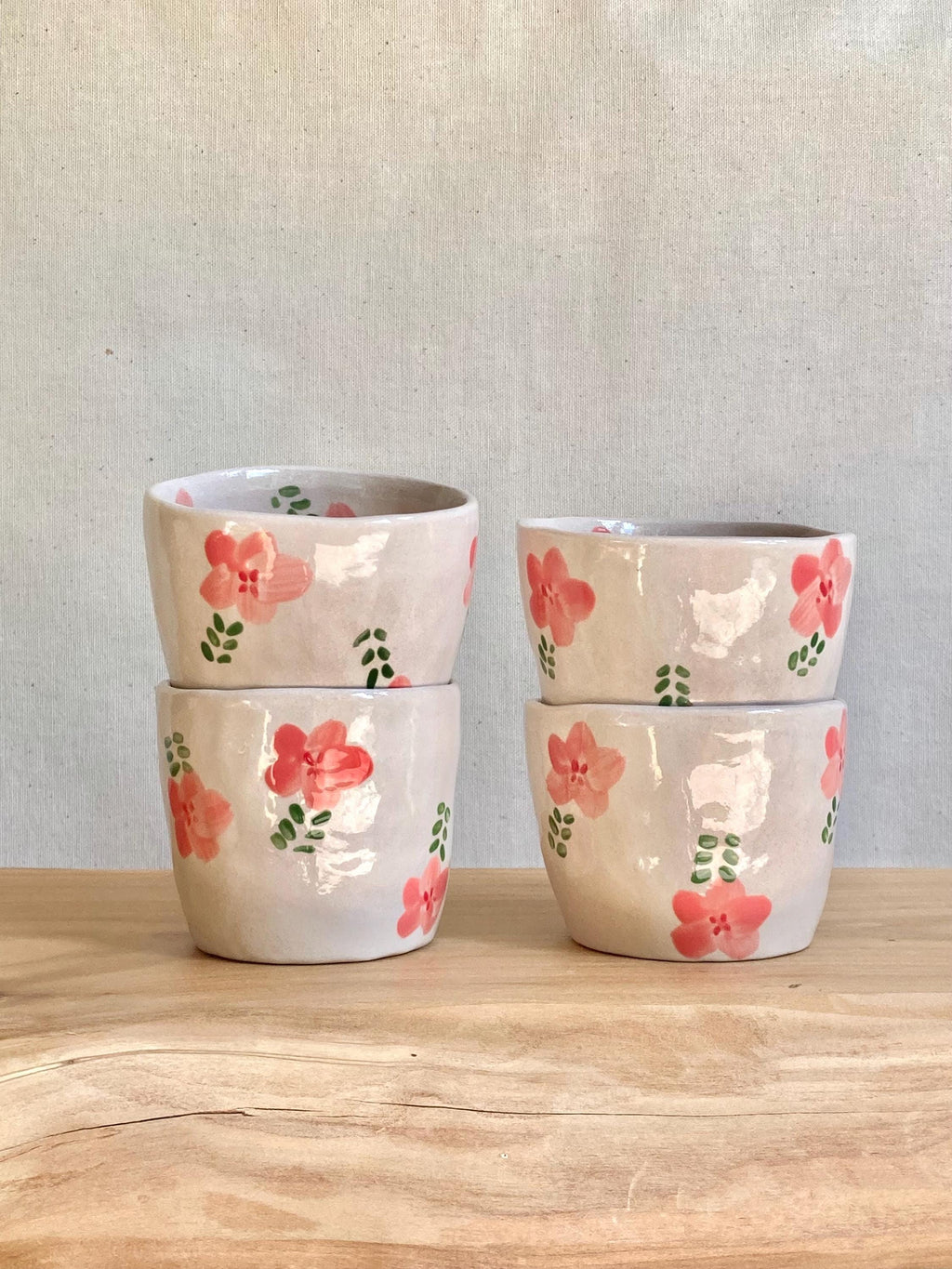 Tasse céramique fleurs roses pour café long