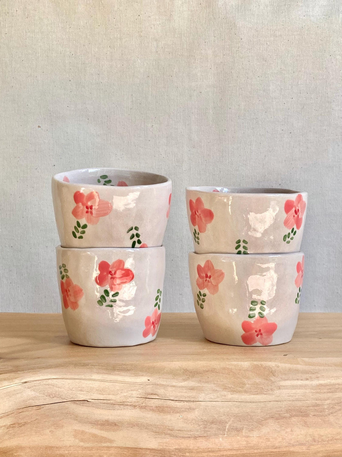 Tasse céramique fleurs roses pour café long