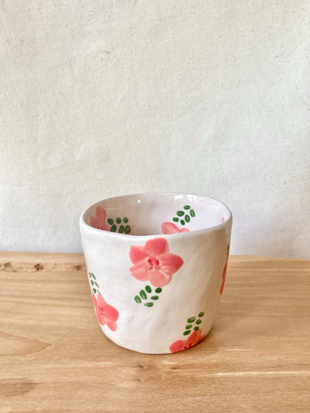 Tasse céramique fleurs roses pour café long