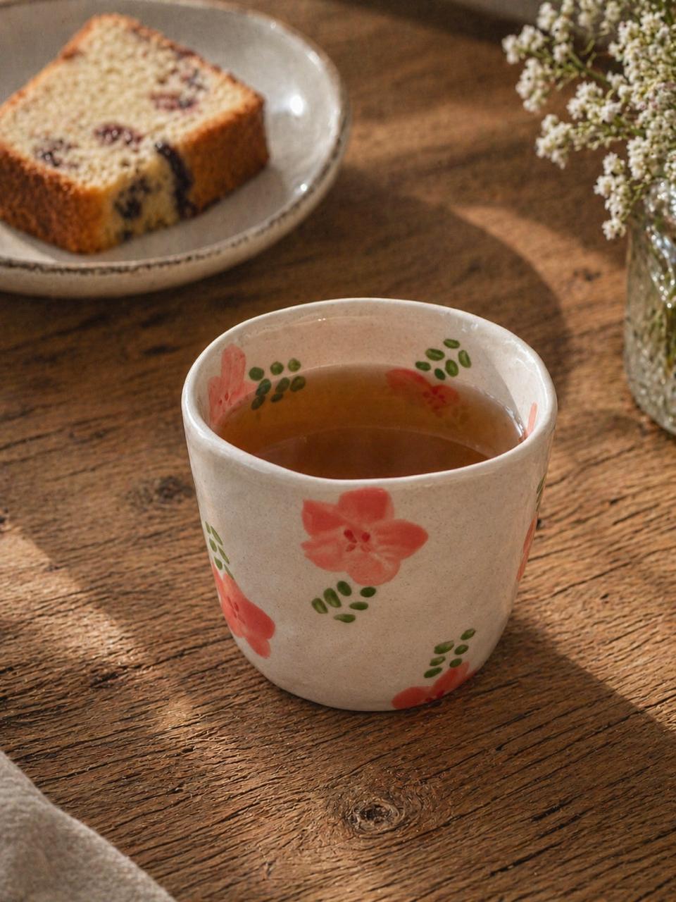 Tasse céramique fleurs roses pour café long
