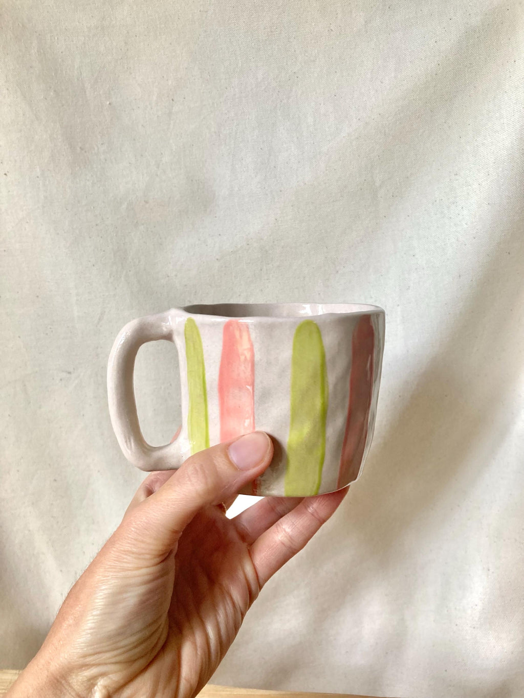 Mug céramique rayures vertes et roses