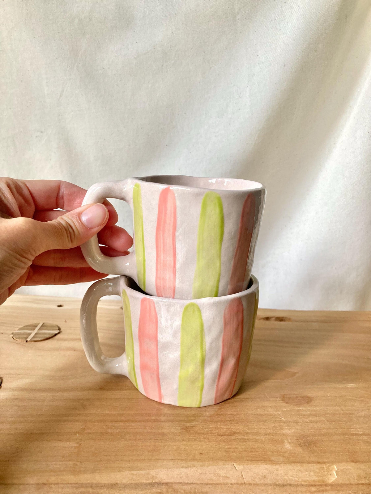 Mug céramique rayures vertes et roses