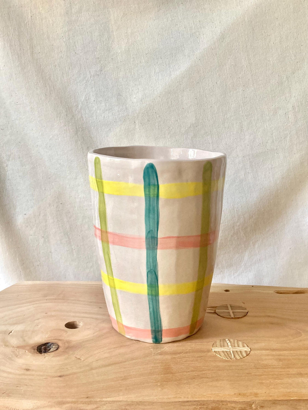 Vase céramique quadrillage jaune, rose, vert et bleu